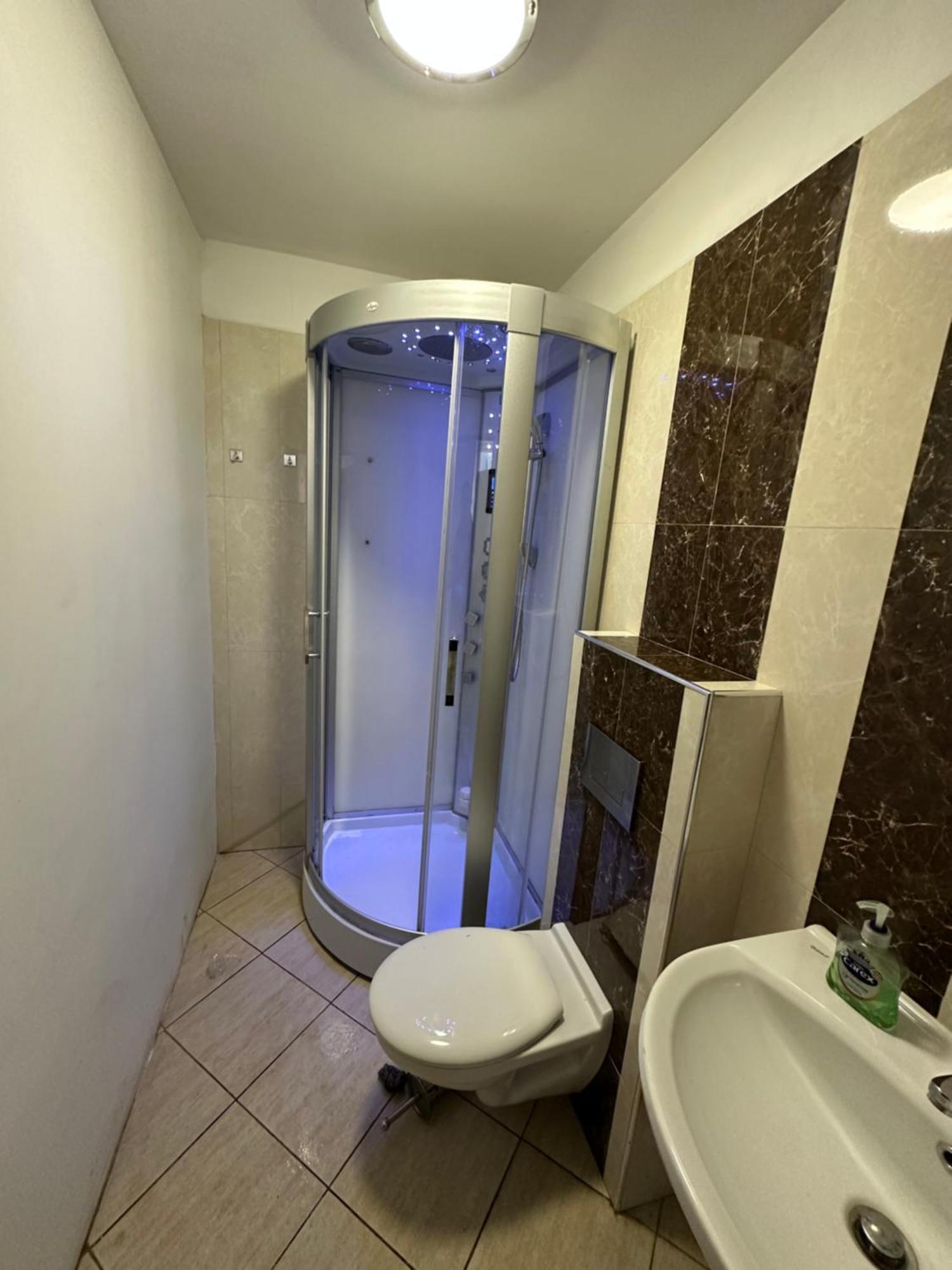 North London A Spacious 7 Bedroom House Accommodating Up To 18 People Complete With Own Gym And Table Tennis Bagian luar foto