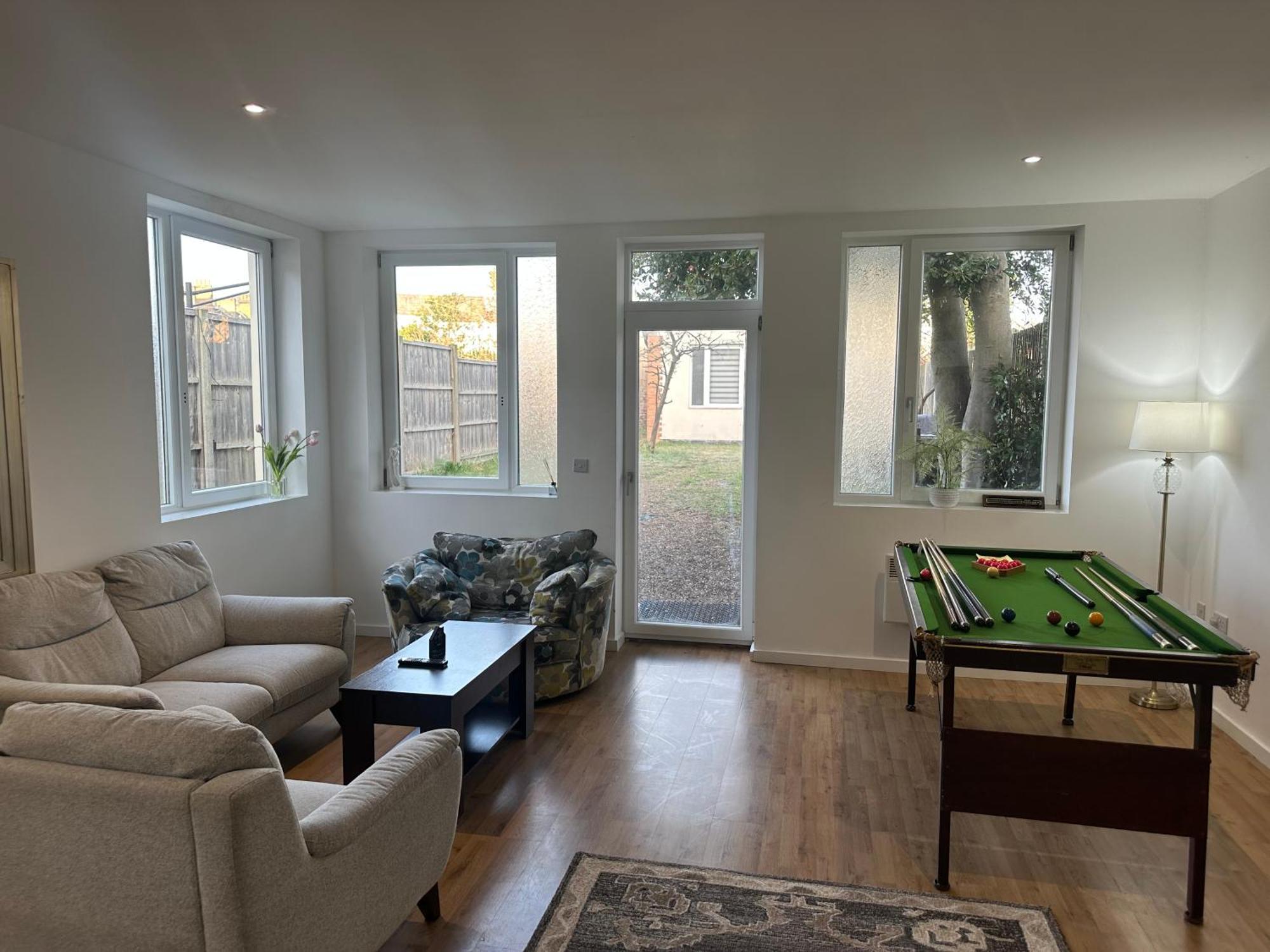North London A Spacious 7 Bedroom House Accommodating Up To 18 People Complete With Own Gym And Table Tennis Bagian luar foto